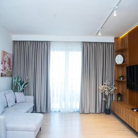 The Pavilion 1Bdr Luxury Apt Accra Esterno foto